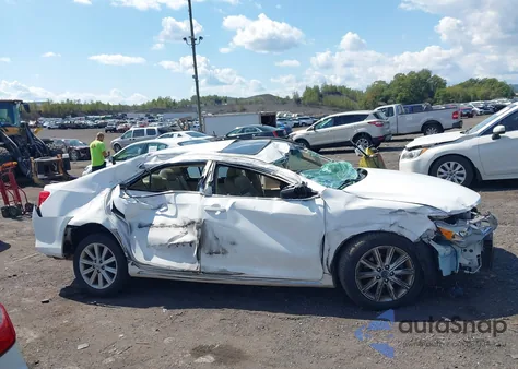 2012 Toyota Camry Xle V6 z USA, uszkodzony, nr VIN 4T1BK1FK9CU500412